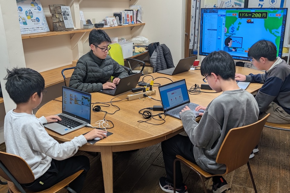技術認定試験に取り組む塾生の様子